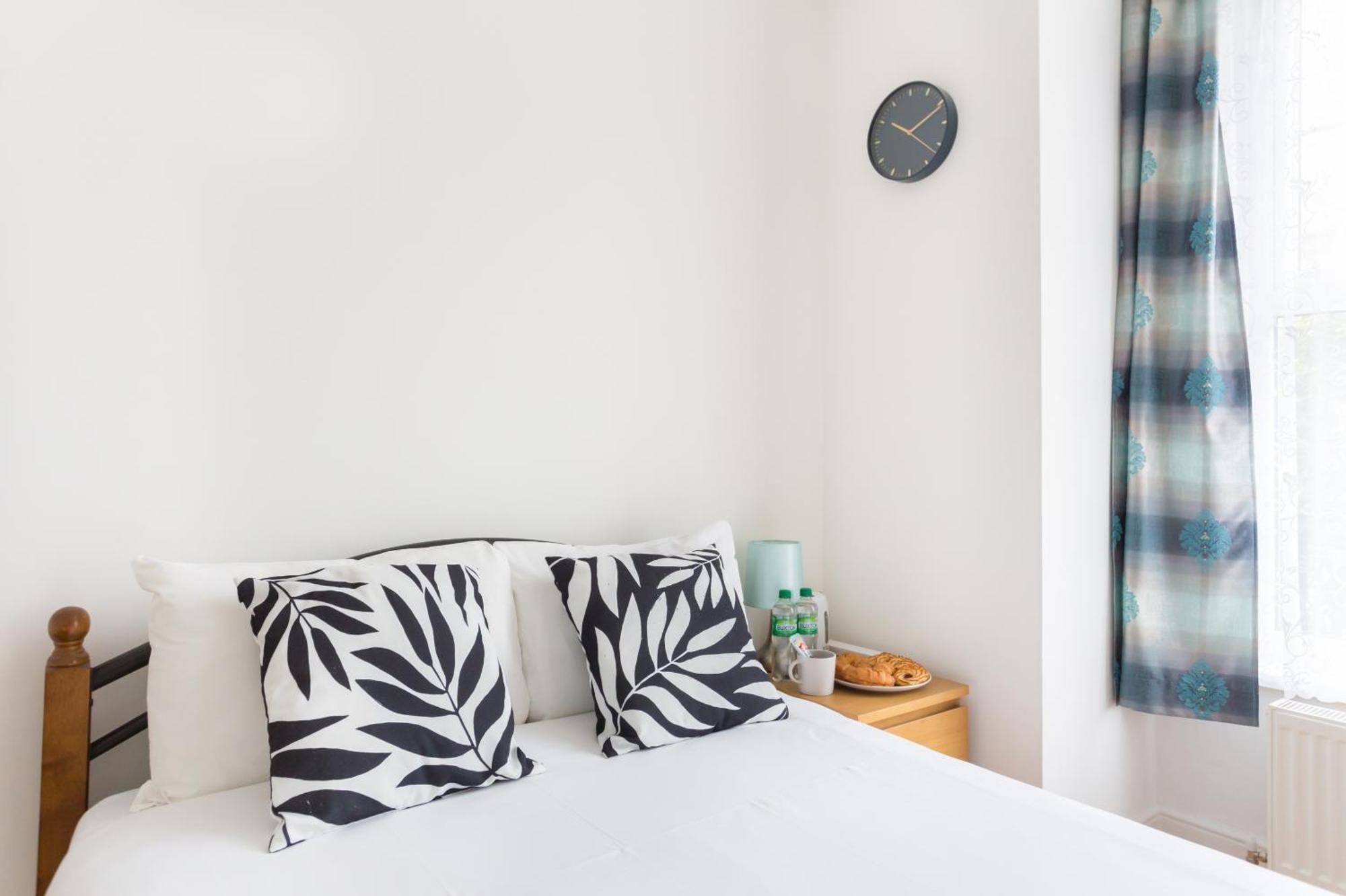 Wood Green Budget Rooms - Next To Mall & Metro Station - 10 Min To City Center London Ngoại thất bức ảnh