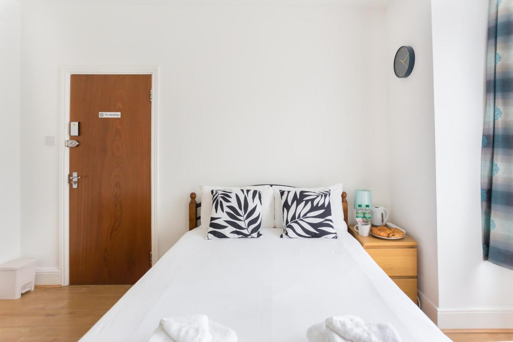 Wood Green Budget Rooms - Next To Mall & Metro Station - 10 Min To City Center London Ngoại thất bức ảnh