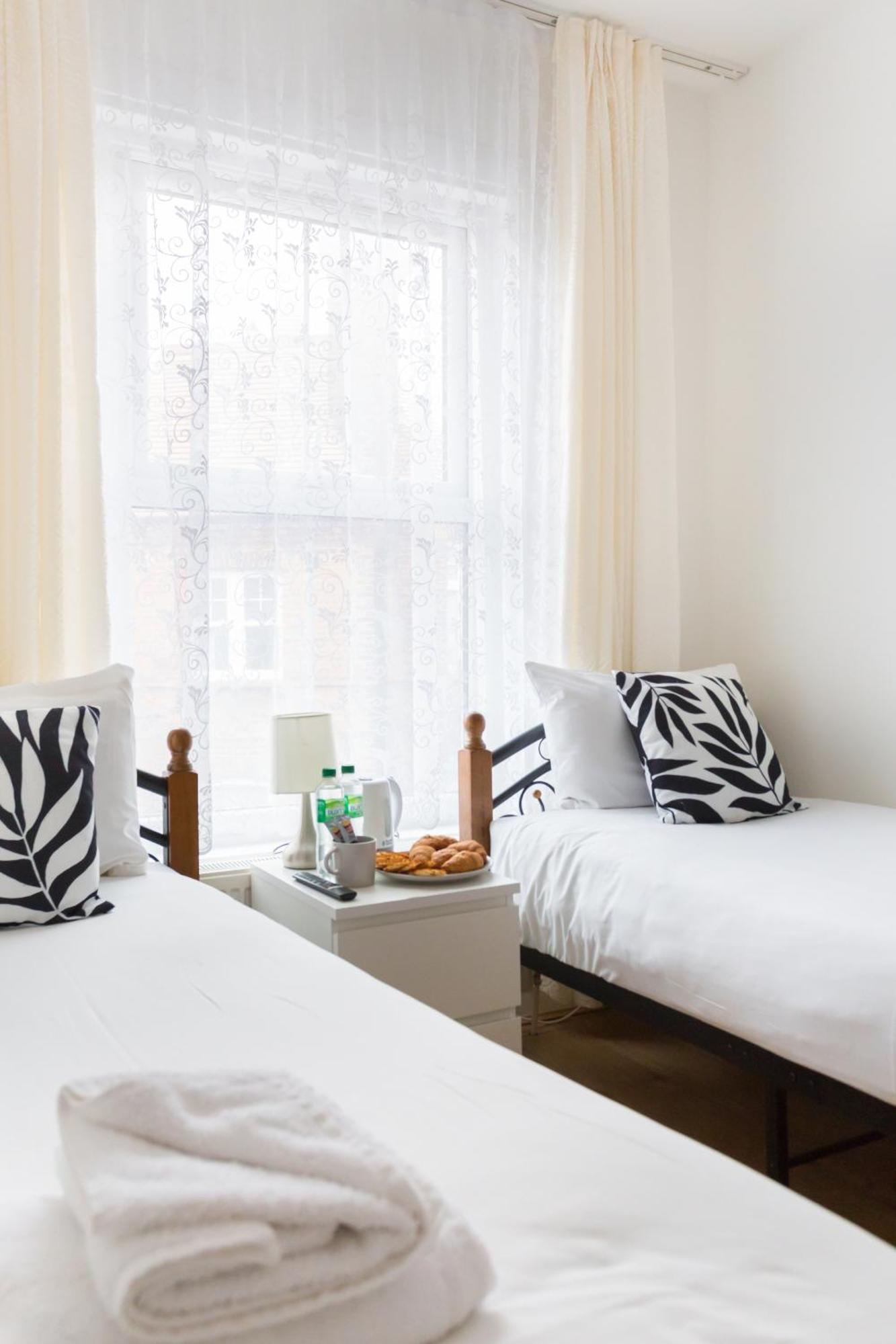 Wood Green Budget Rooms - Next To Mall & Metro Station - 10 Min To City Center London Ngoại thất bức ảnh