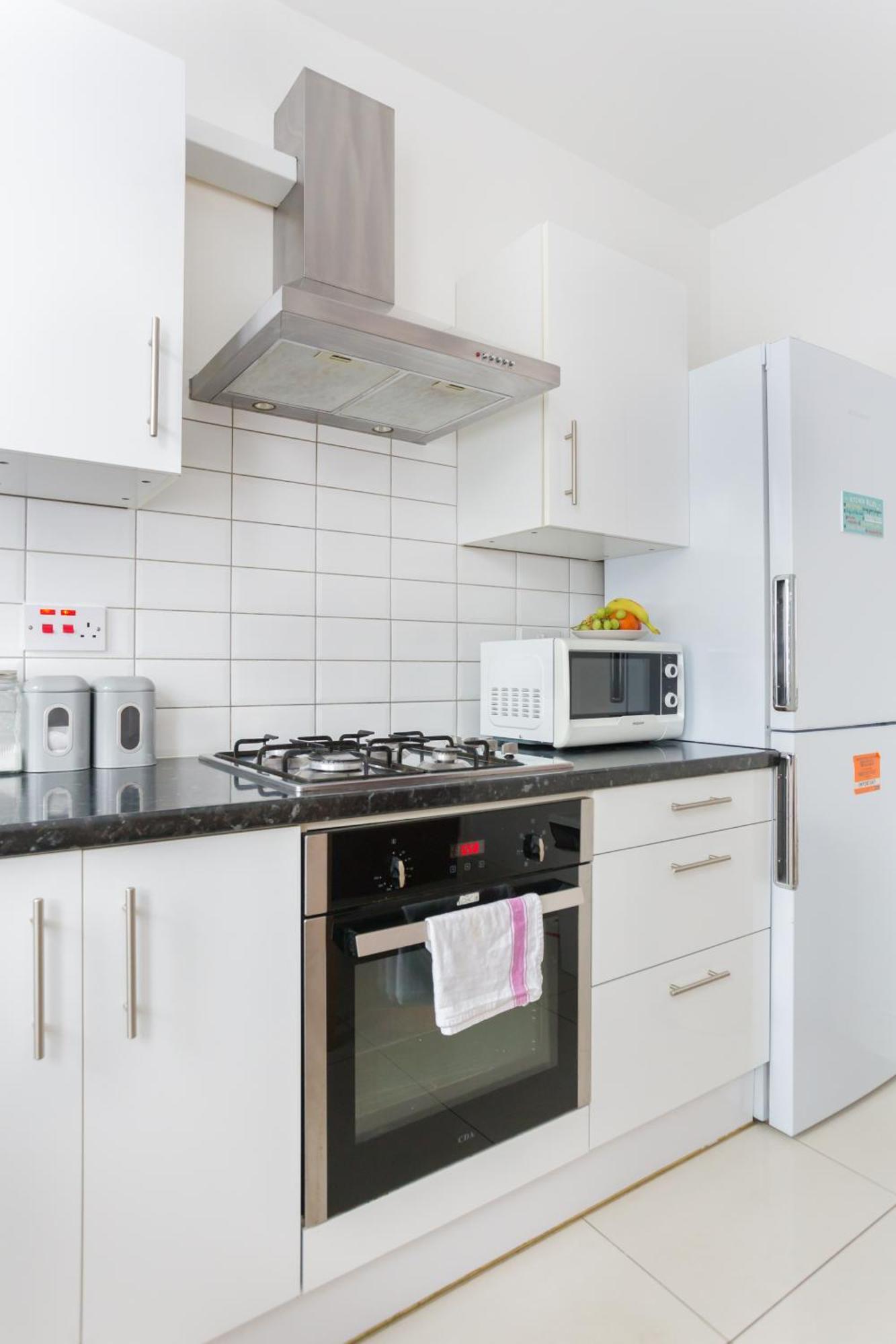 Wood Green Budget Rooms - Next To Mall & Metro Station - 10 Min To City Center London Ngoại thất bức ảnh