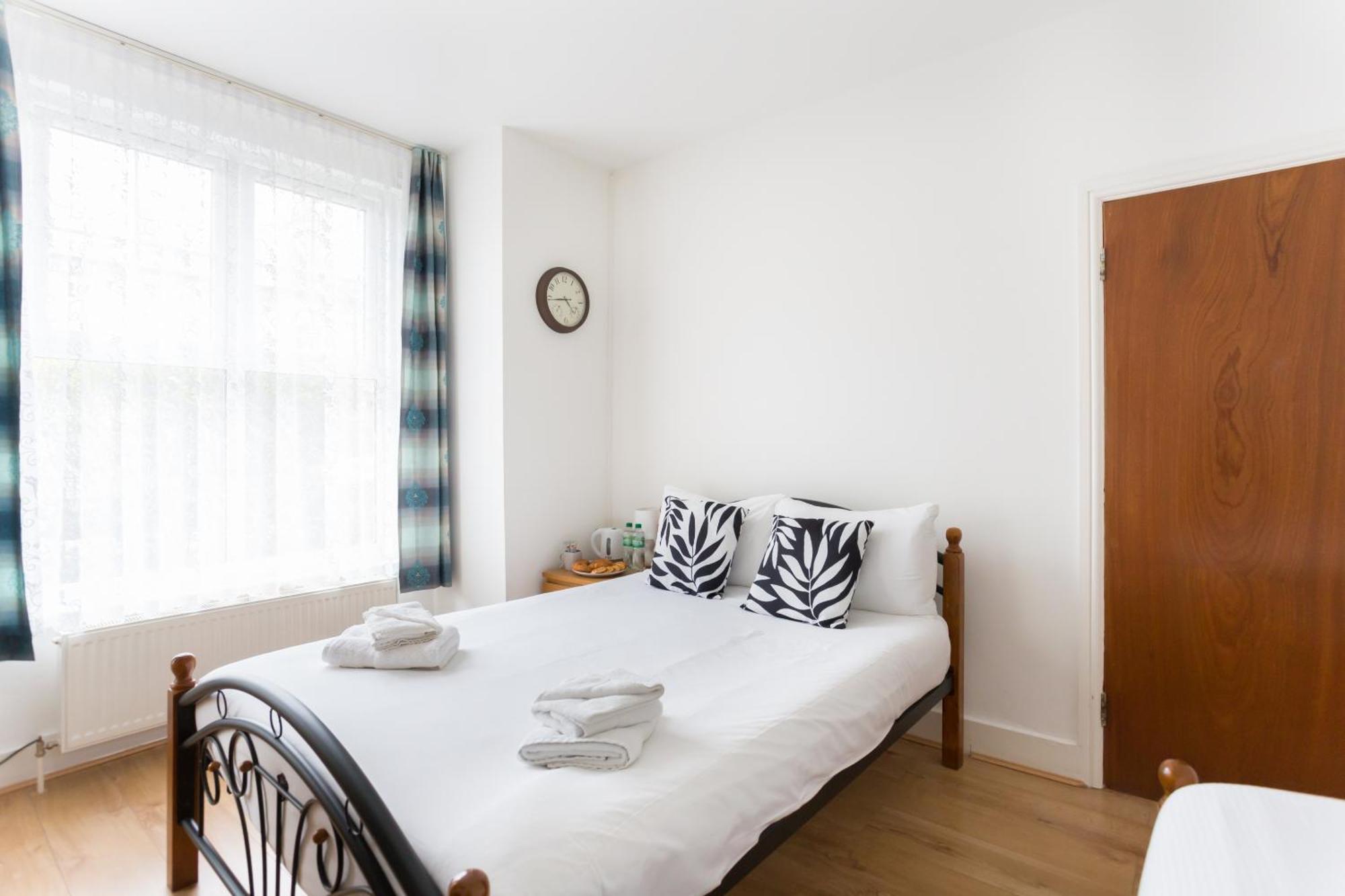 Wood Green Budget Rooms - Next To Mall & Metro Station - 10 Min To City Center London Ngoại thất bức ảnh